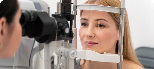 Consultație oftalmologică la Optica Balkan